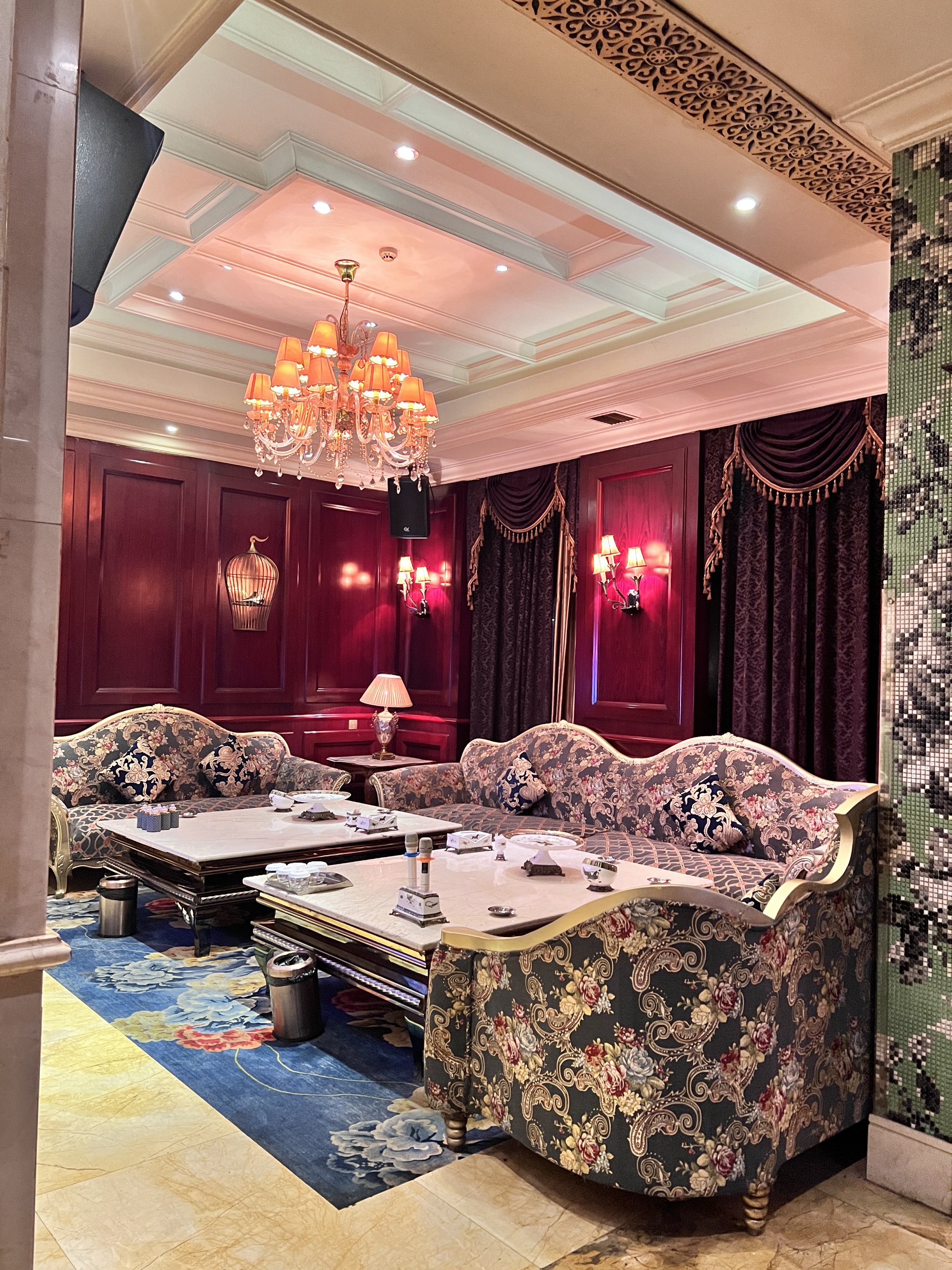 贺州商务ktv打造商务ktv新玩法-钟山县ktv预订